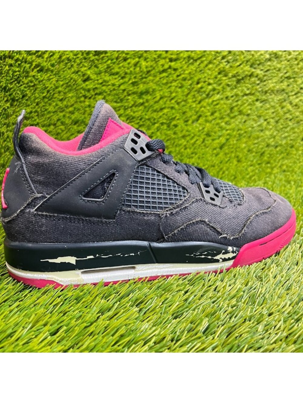 Nike Air Jordan 4 Retro GG Denim Girls Size 6Y Blue Pink Athletic Shoes Sneakers